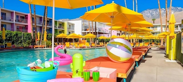 Pet-Friendly Unit. Relax and Unwind in Palm Springs and Enjoy Pool Access!