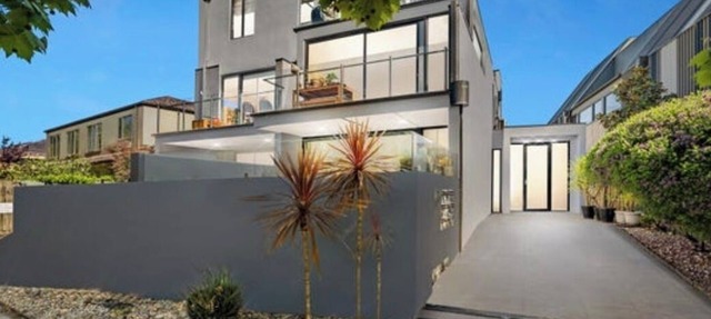Pharaoh’s Retreat in leafy Caulfield