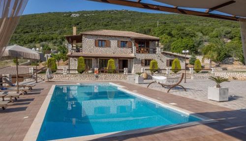 Piedra Villa