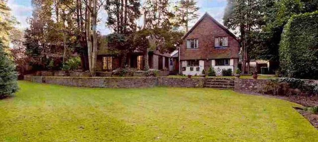 Pinestows Semi-Detached Guest House Private & Cozy Retreat