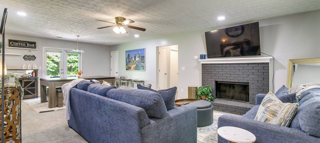 Ping-Pong & Pool Table: Peaceful Stonecrest Escape
