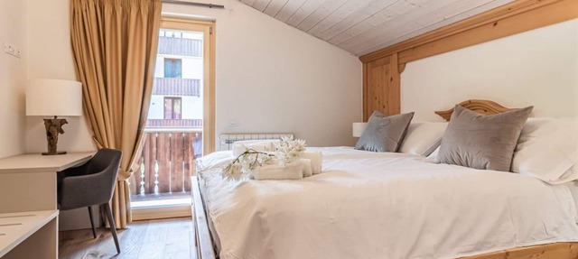 PINZOLO THREE - ROOM APARTMENT WITH WIFI AND TWO BATHROOM