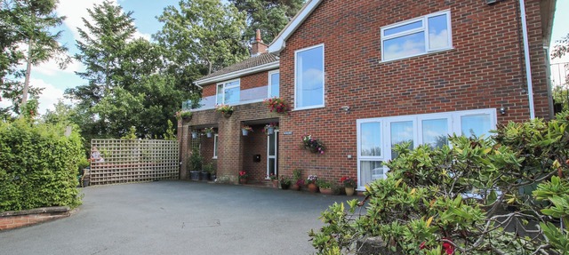 PLUM HILL STUDIO, with a garden in Oswestry
