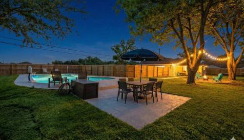 Pool 5 Star Large Deer Park home Super Host