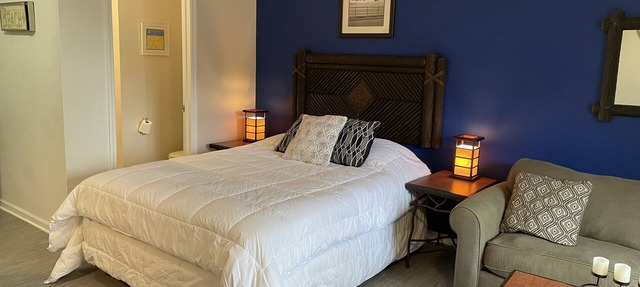 Poolside Suite on Lake George