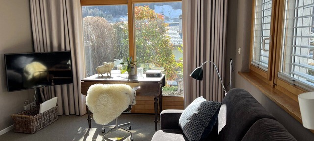 Prefect Getaway Spacious 5 bedroom family villa, Le Chable. Walk to lift, 200m