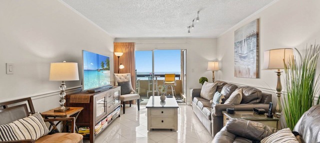Pristine Direct Oceanfront Getaway Luxury Oasis