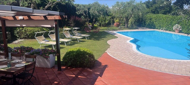 Private Villa with private pool, sauna, A/C, WIFI, TV, patio, panoramic view, close to Rimini