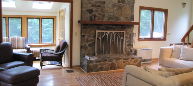 Private 5 bedroom/3 Bath- SKI downhill/cross country+Golf,Hike,kayak,swim,relax.