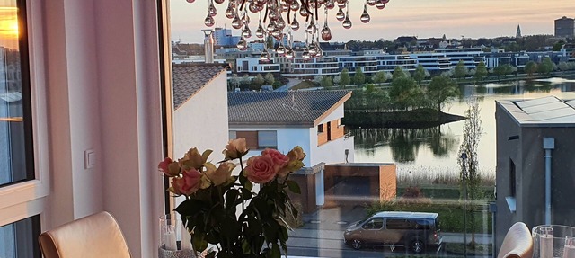 Private accommodation with roof terrace on Lake Phoenix