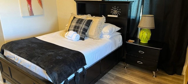 Private & Cosy but spacious Duke City Casita!