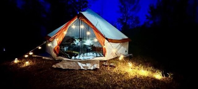Private Glamping spot with 30 acres all to yourself.
