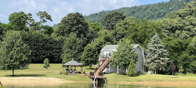 Private lake within 1.5 hours of DC and Baltimore!!!