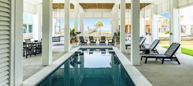 Private Pool, Hot Tub, Fireplace, Elevator, Designer Interior, Easy Beach Access