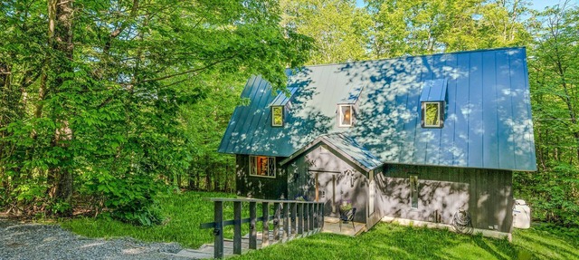 Private Quechee Lakes Home - Pet Friendly
