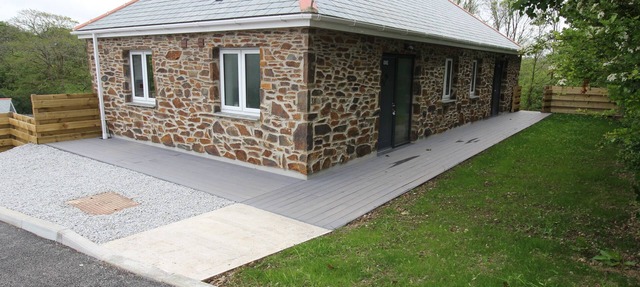 Private spacious house 5 mins by car to the beach