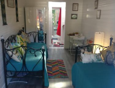 Private Studio Extension with Bathroom and Kitchen