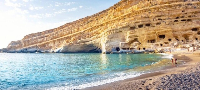 Private Villa with pool,private parking, beaches nearby, quiet relaxing location