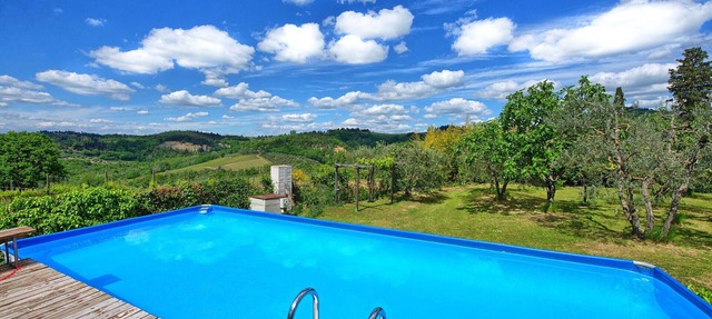 Private Villa with private pool, WIFI, A/C, TV, patio, panoramic view, close to San Gimignano