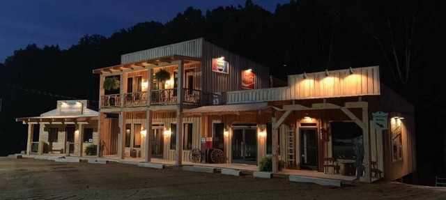 Prospector Pickwick Lake/Presidential Suite