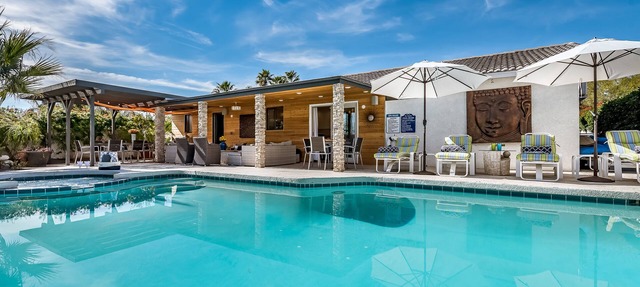 PS Murphy: Updated, Modern and Comfortable Desert Home