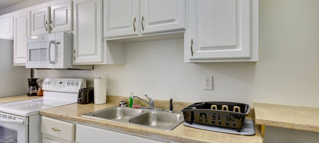 Quaint Orangeburg Townhome Near Hospitals & Campus