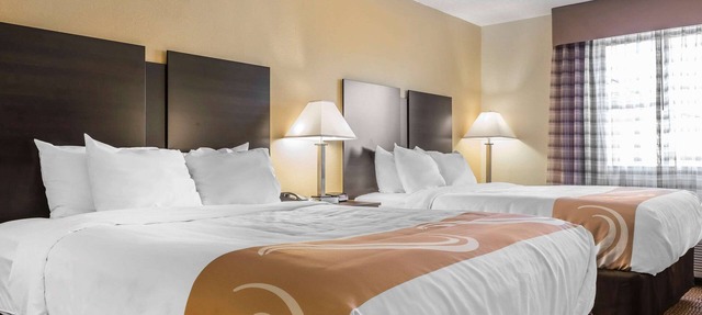 Quality Inn & Suites Pittsburgh Harmarville