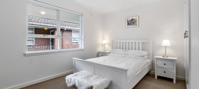 Quiet 2-Bed Oasis for VIC Gardens & Yarra Trail