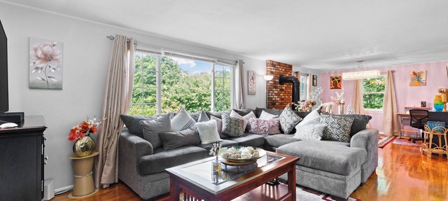 Quiet Comfy Getaway 3 BDR home. Close to Bradley Airport.
