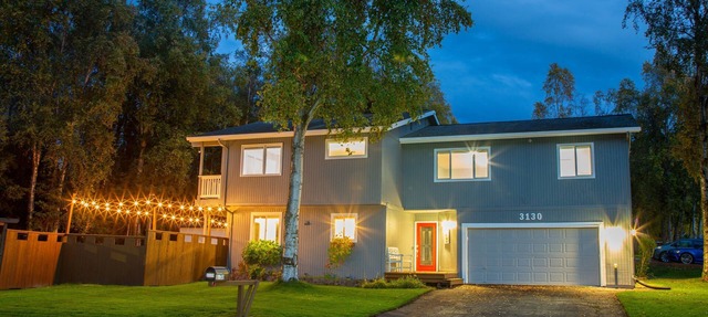 Quiet large home in South Anchorage to launch your Alaska Adventure!