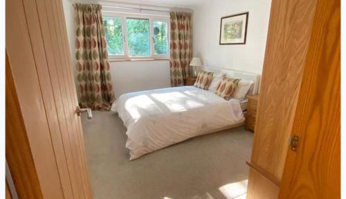Quiet Modern Ground Floor Annex Near Theatr Clwyd