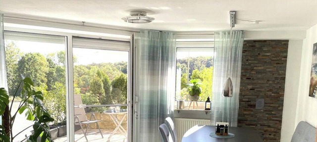 Quiet south-facing apartment with terrace, bathing lake within walking distance