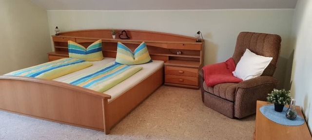 Quiet vacation apartment (120 sqm) with sunny balcony