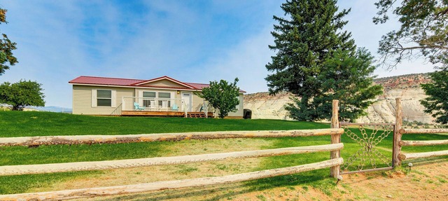 Ranch House in Boulder! Gateway to Nearby Parks!