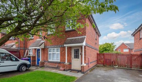 Recently Refurbished House Sleeps 5 near Stadiums