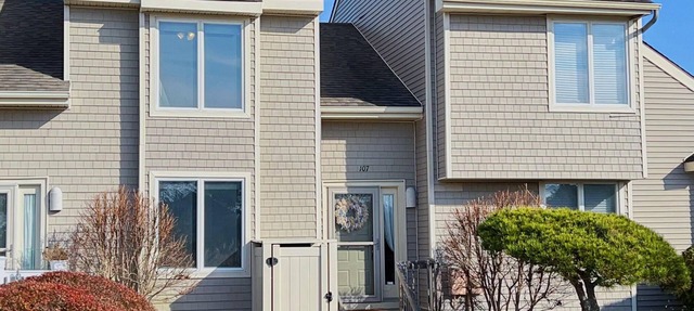 Recently Remodeled Bayside Retreat in the Tranquility of Diamond Beach!