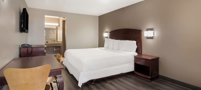 Red Carpet Inn Edison