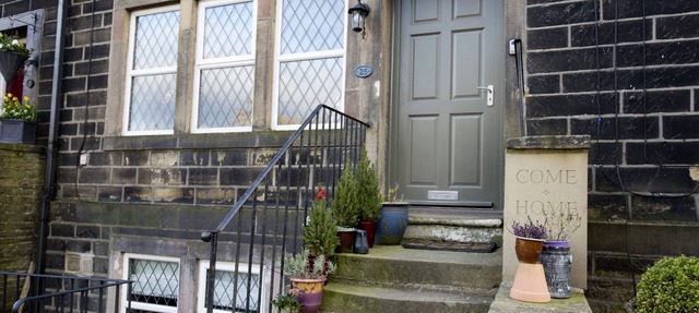 Relax in the Heart of Bronte Country