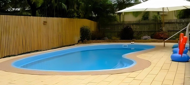 Relax & Unwind: 5BR Home with Pool Near CBD
