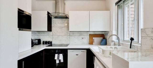 Remarkable 1-Bed Studio in Hayes