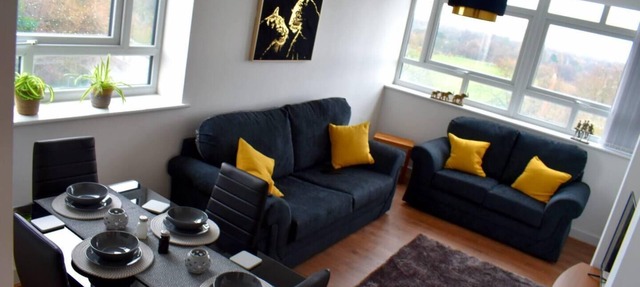 Remarkable 2-Bed Apartment in leafy Sefton Park