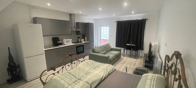 Renovated Studio - Self Check-In, Free Parking