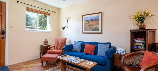 Rio Vista Casita | Minutes from Downtown Santa Fe!