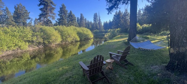 River Front House -20 min to Bend -25 min to Mt Bachelor - Sleeps 12