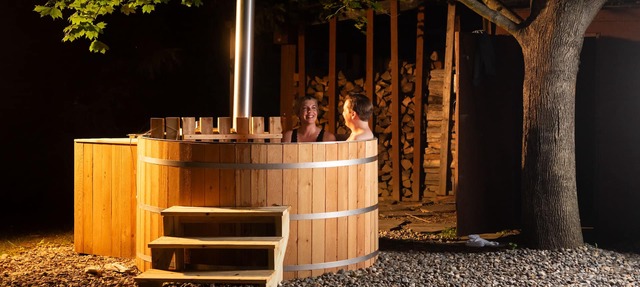 Riverfront Cabin with Cedar wood Hot Tub, Dry Sauna, and Dock