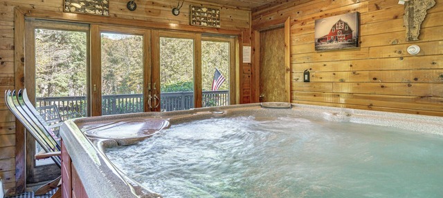 Riverfront Home w/Hot Tub Near Killington Resort