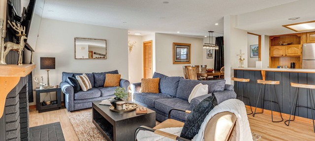 Riverfront Lincoln Condo w/Patio + Pool Access!
