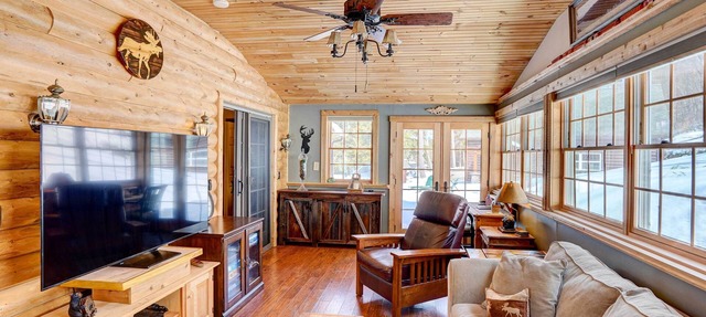 Riverfront Log Cabin on the Hudson w/ Private Dock
