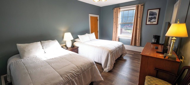 Riverfront Stay – Peaceful Pocono Escape Near Nature & Trails | 2 Units