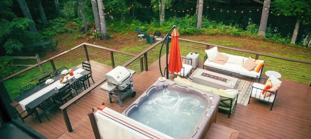Riverside Retreat w/Hot Tub, Gym & Dock